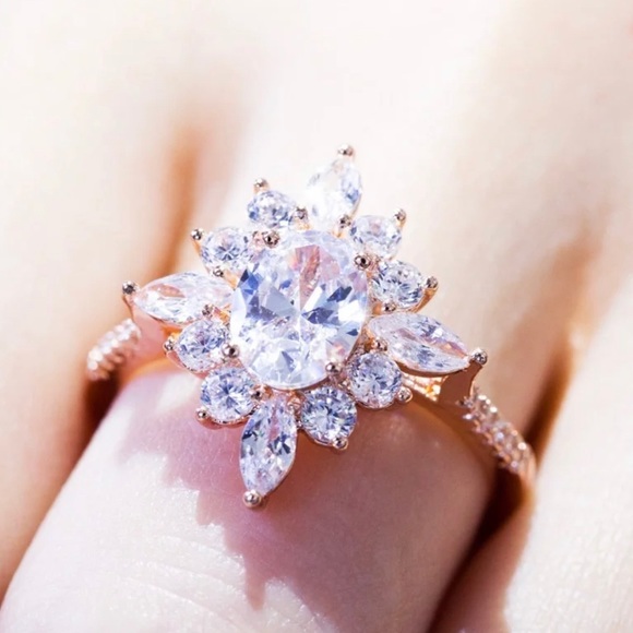 Jewelry - ✨SOLD OUT✨Rose Gold Sunburst✨18K Rose Gold Plated✨
